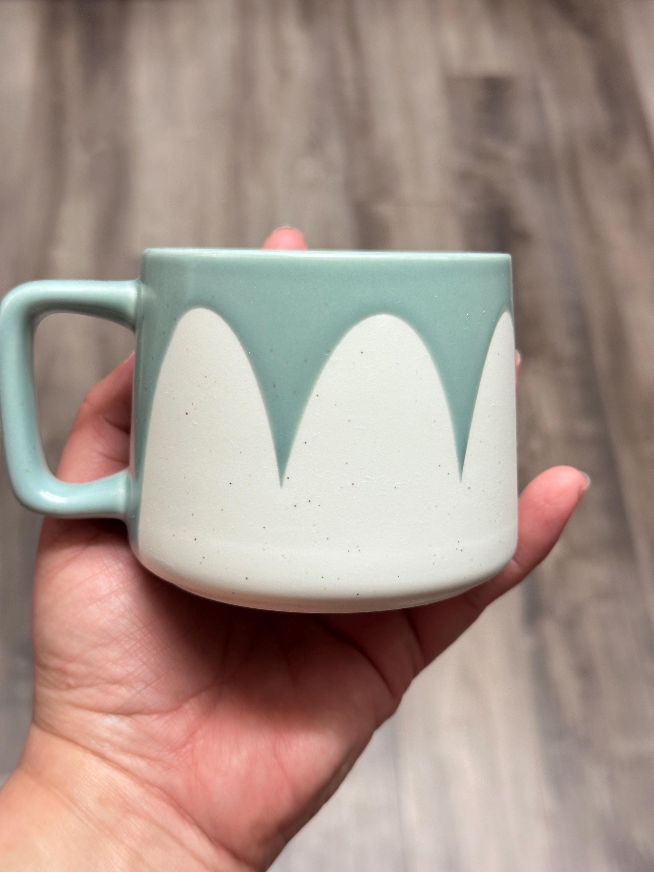 Starbucks 2017 Green White Speckled Drip Mug 9 oz Ceramic Coffee Cup. Ship fast!