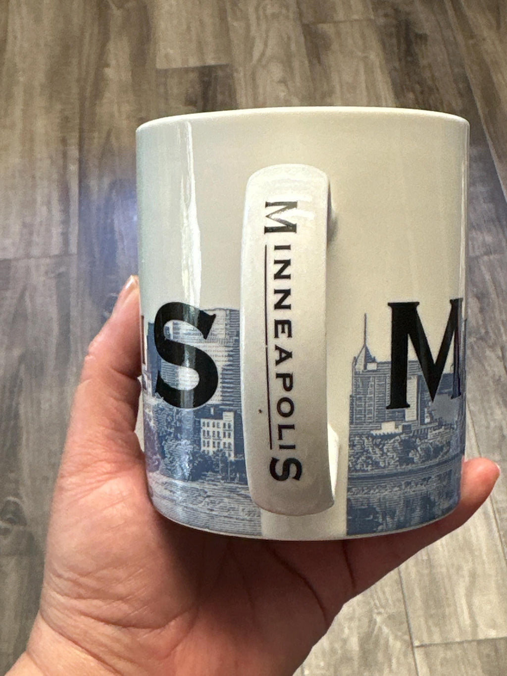 Starbucks Minneapolis Skyline Series Mug 18oz City of Lakes 2002 EUC