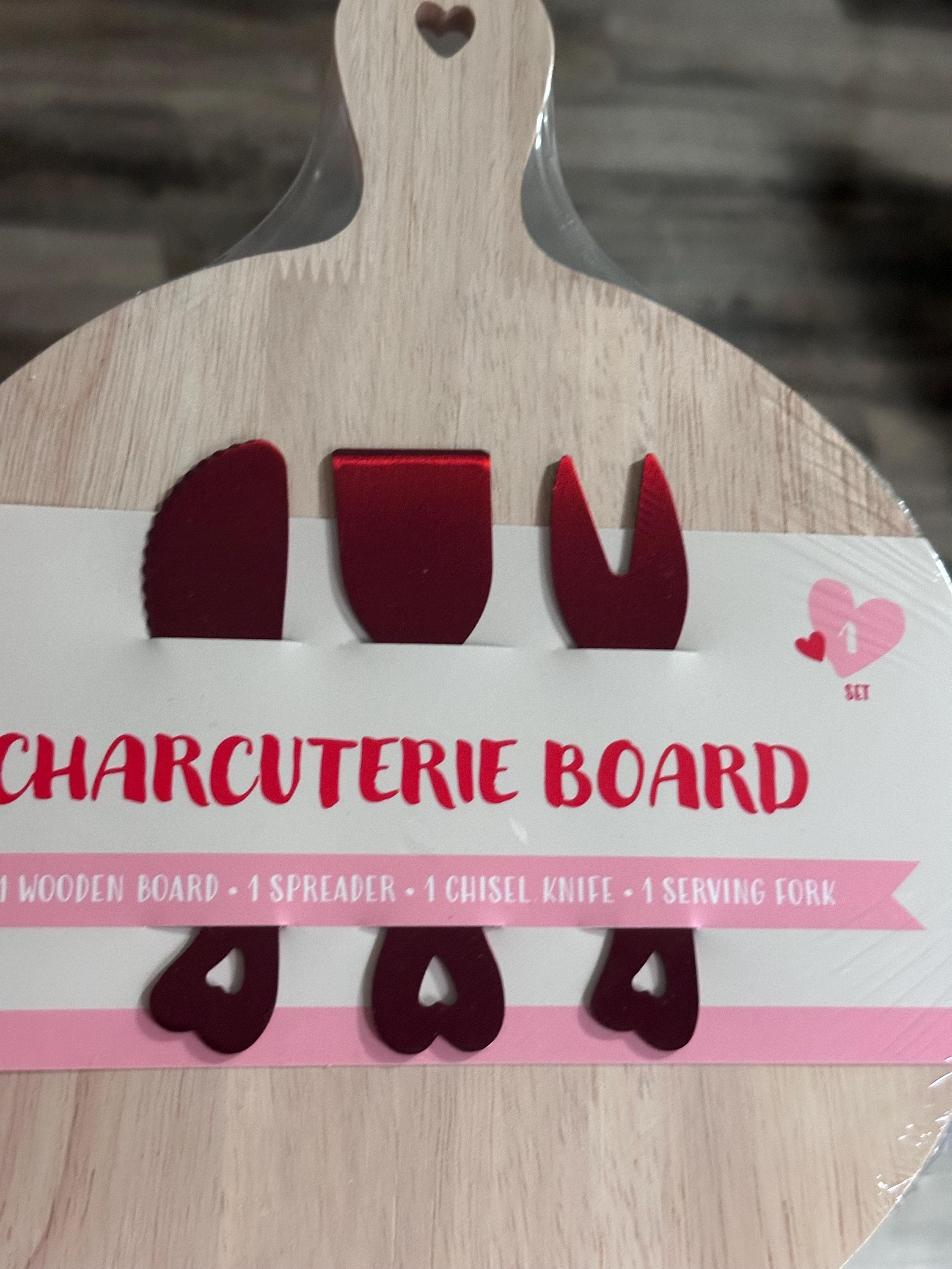 Valentine’s Heart Charcuterie Board – Small, New. Ship Fast!
