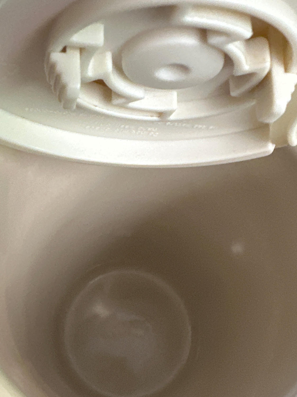 Starbucks Holiday Travel Tumbler 12oz White Gold Ceramic Cup 2020 EUC