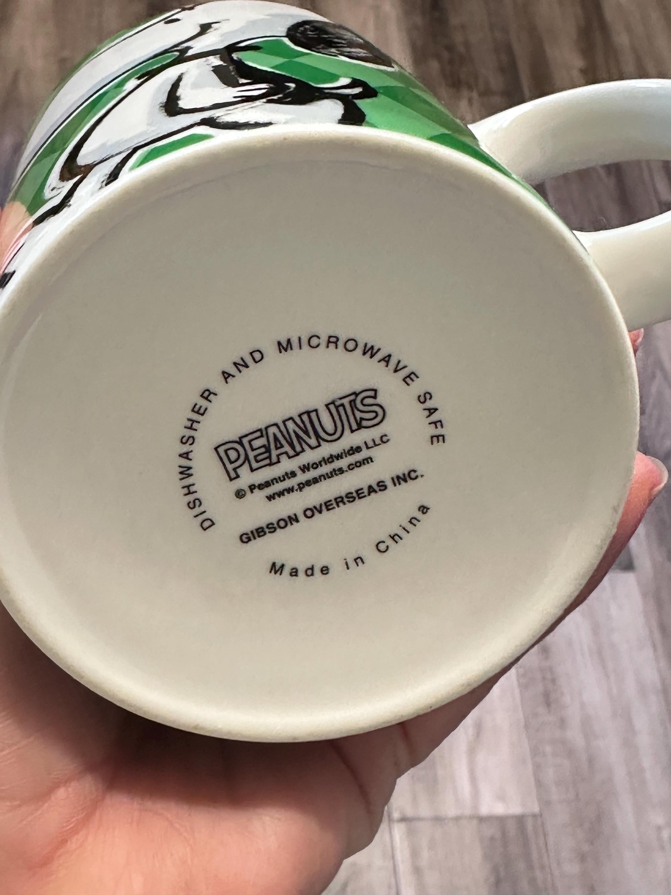 Snoopy Mug Peanuts 12oz White Green Coffee Cup. GUC