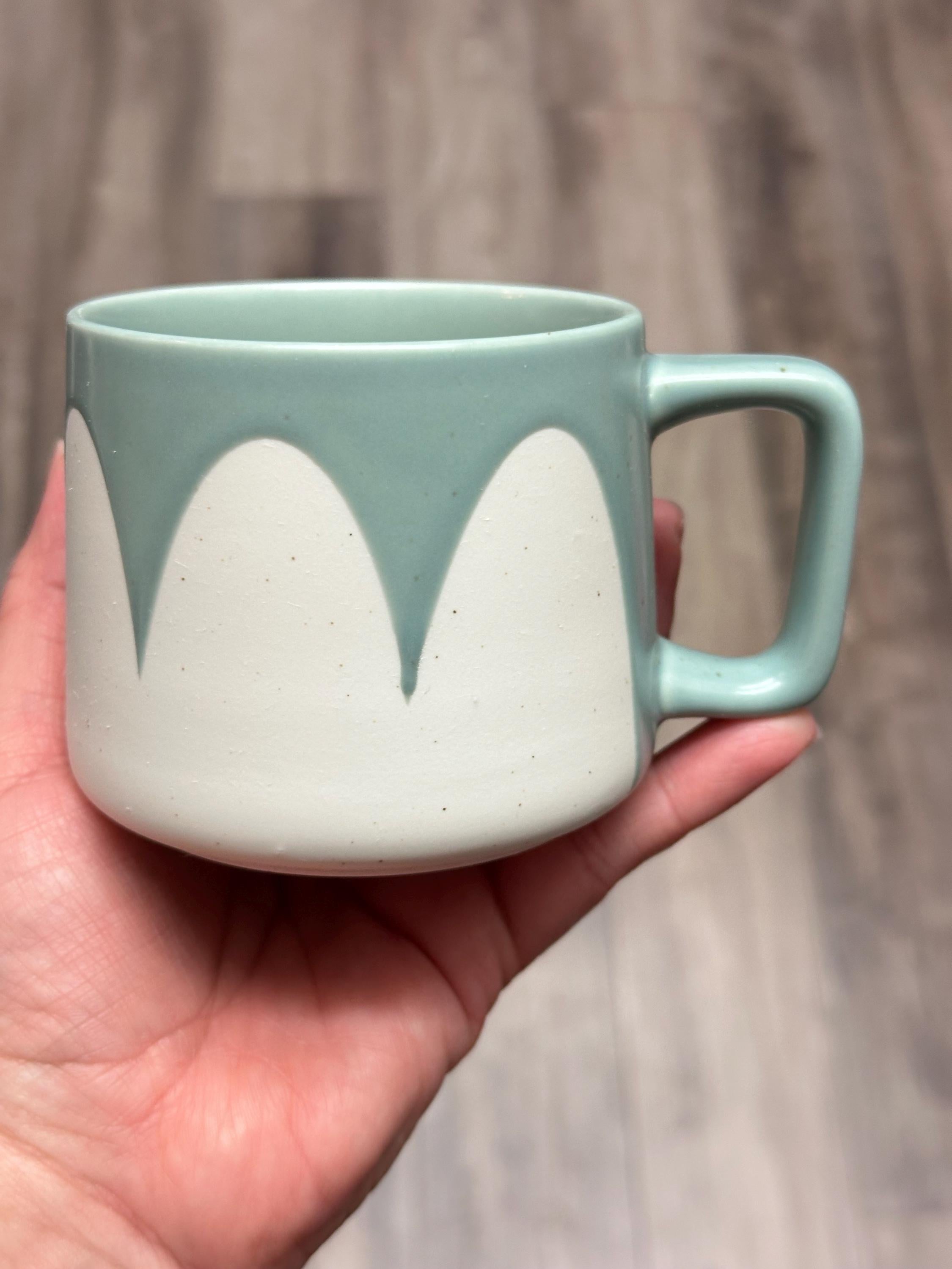 Starbucks 2017 Green White Speckled Drip Mug 9 oz Ceramic Coffee Cup. Ship fast!