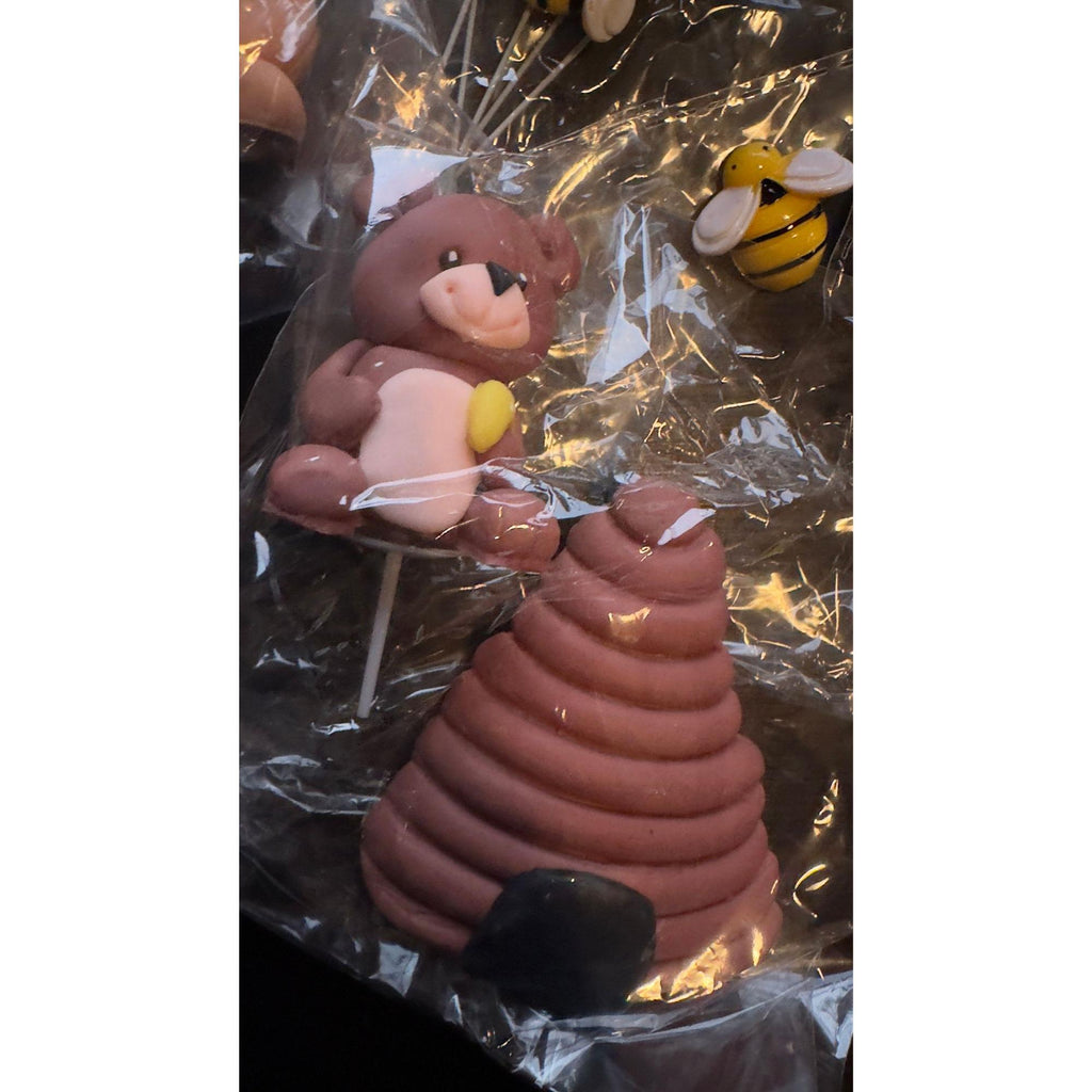 Teddy Bear & Bees Cake Decoration: Baby Shower Cake Decor