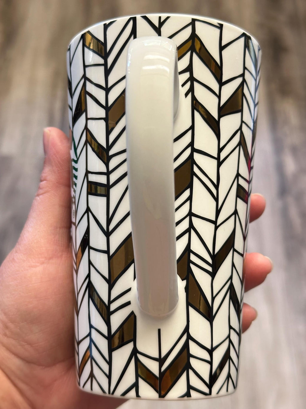 Starbucks Black Gold Geometric Cup with lid 14 oz – Ship Fast!