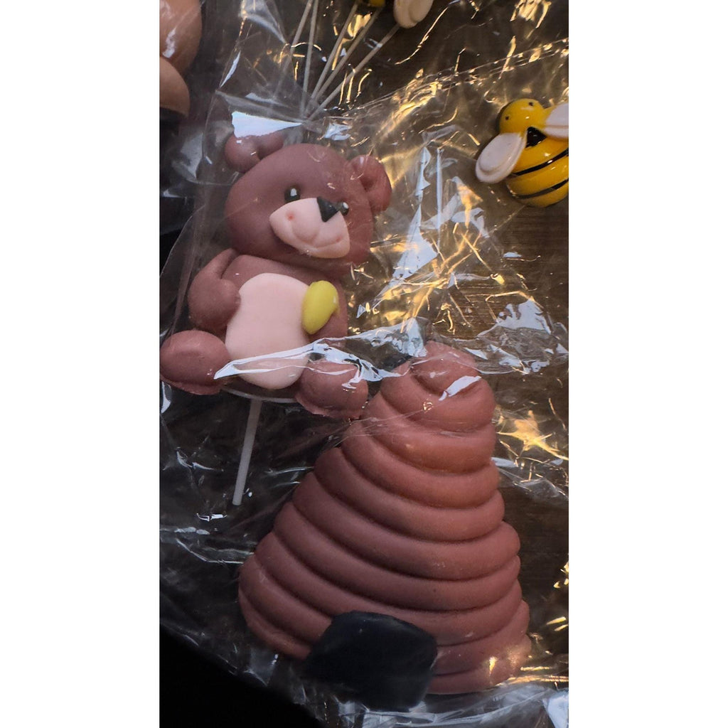 Teddy Bear & Bees Cake Decoration: Baby Shower Cake Decor