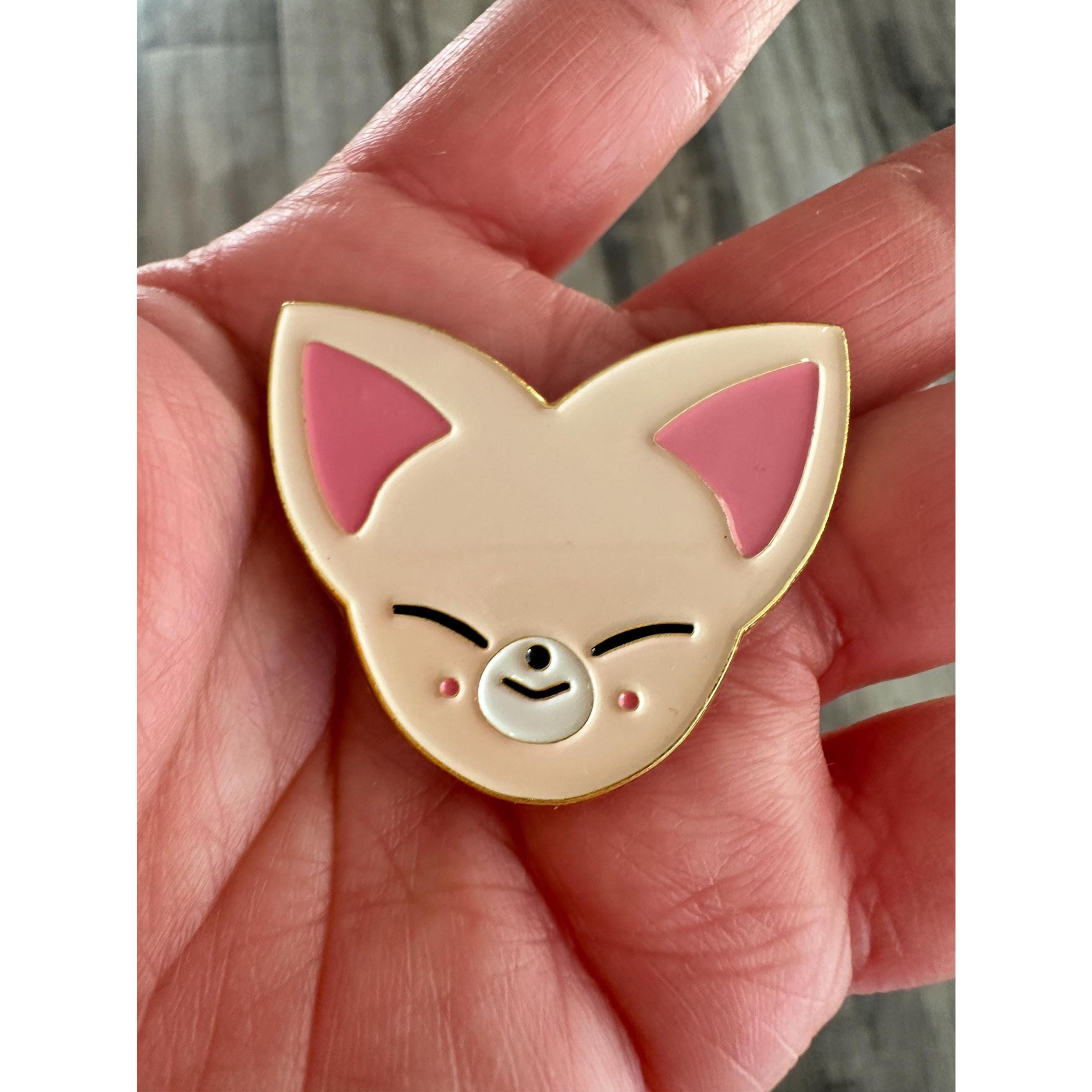 Fox Enamel Pin – Stray Kids Kpop Fan Gift. Ship Fast!
