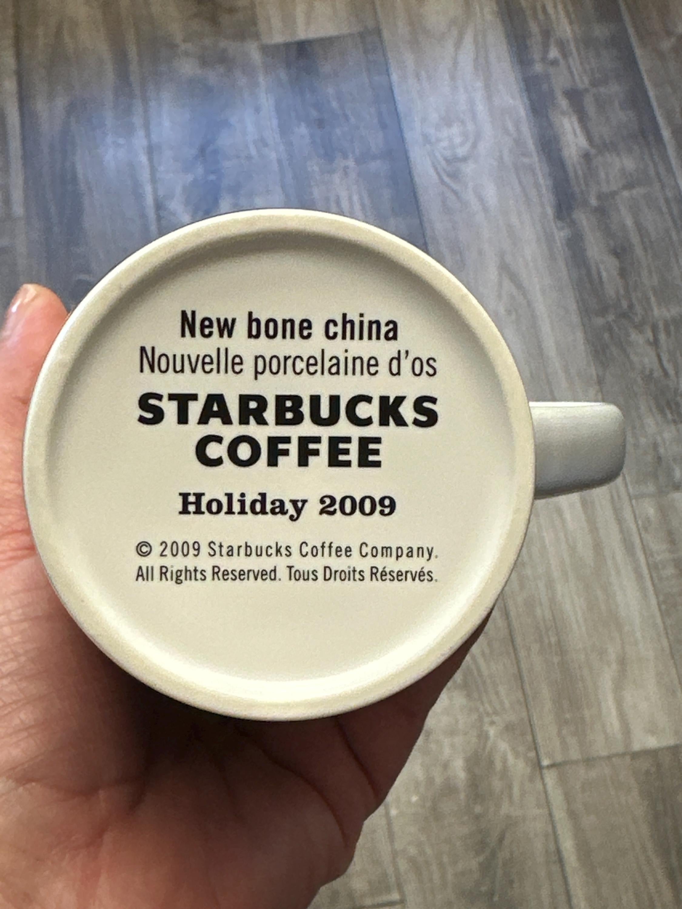 Starbucks Red Holiday Tall Cup 2009 16 oz Christmas Mug Bone China GUC