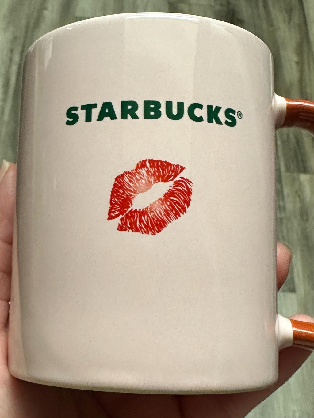 Starbucks Pink & Red Lips Mug 2021 – 11 Oz Coffee Cup. Ship Fast!