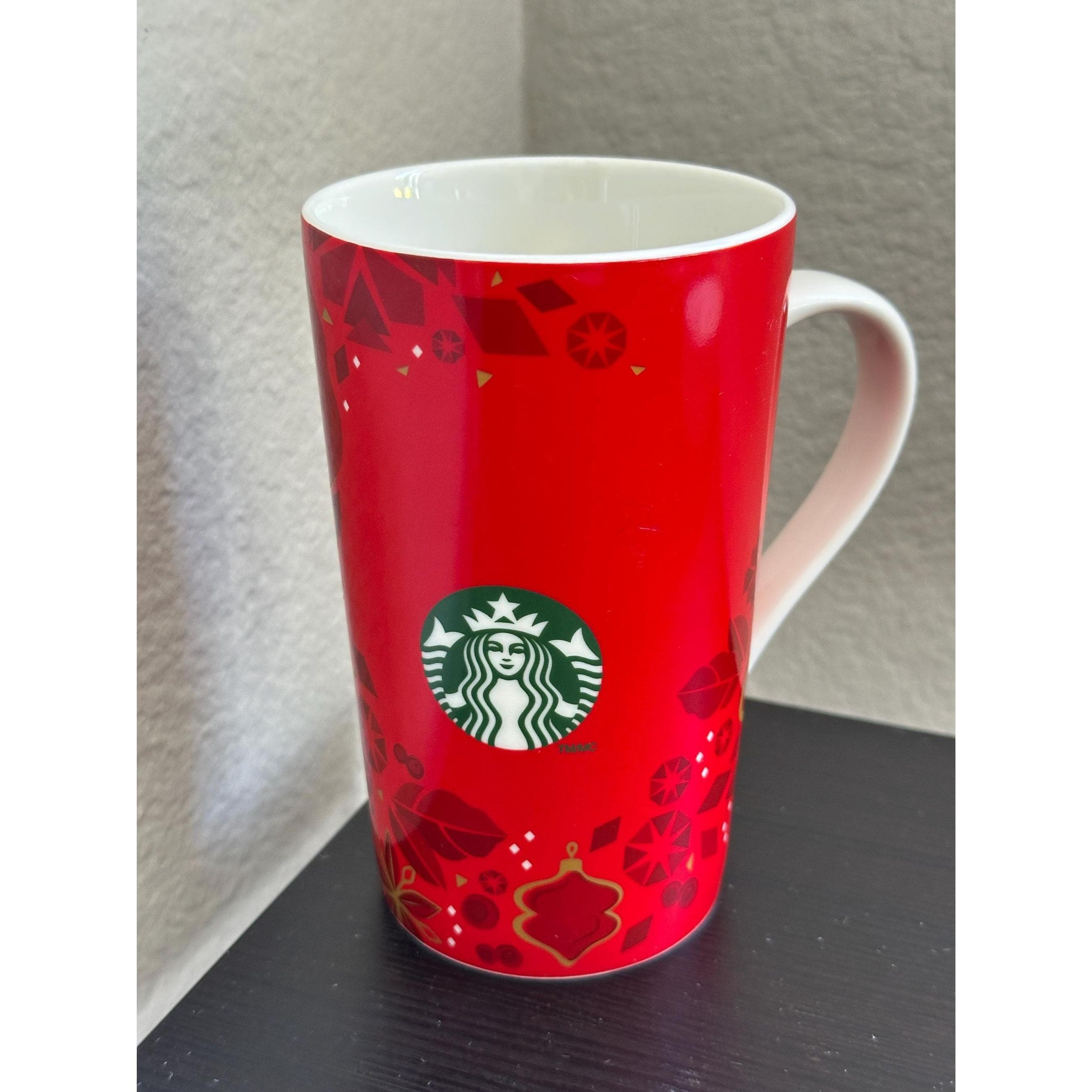 Starbucks Christmas Mug Red 16 oz 2013 Discontinued. EUC. Ship Fast!