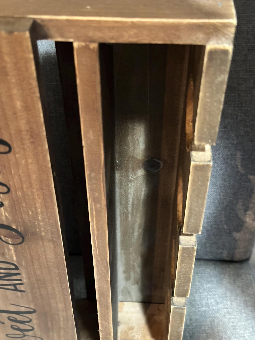 Sweet & Sassy Wooden Wine Rack Wall Mount – New. Ship Fast!