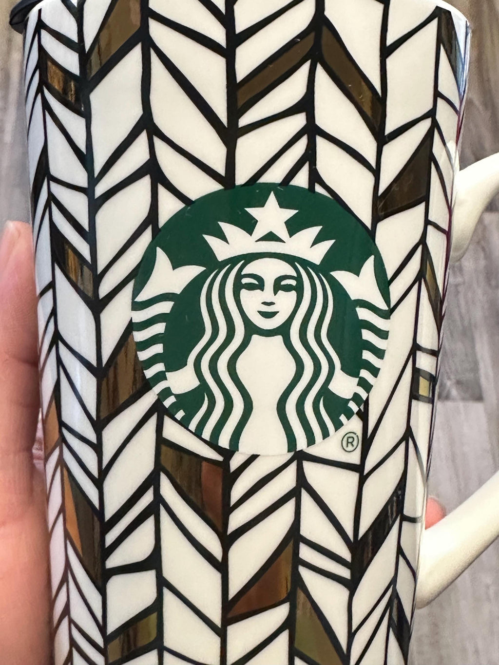 Starbucks Black Gold Geometric Cup with lid 14 oz – Ship Fast!