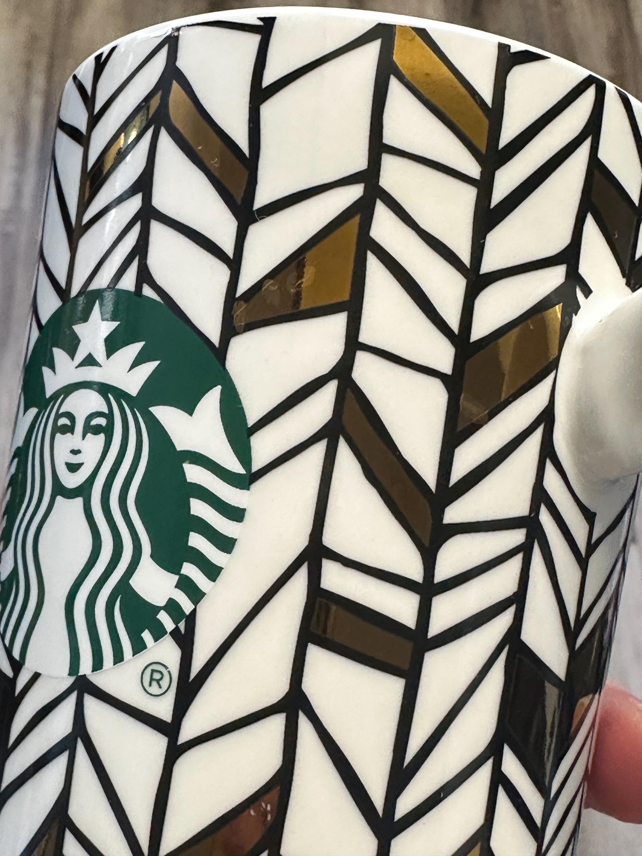 Starbucks Black Gold Geometric Cup with lid 14 oz – Ship Fast!