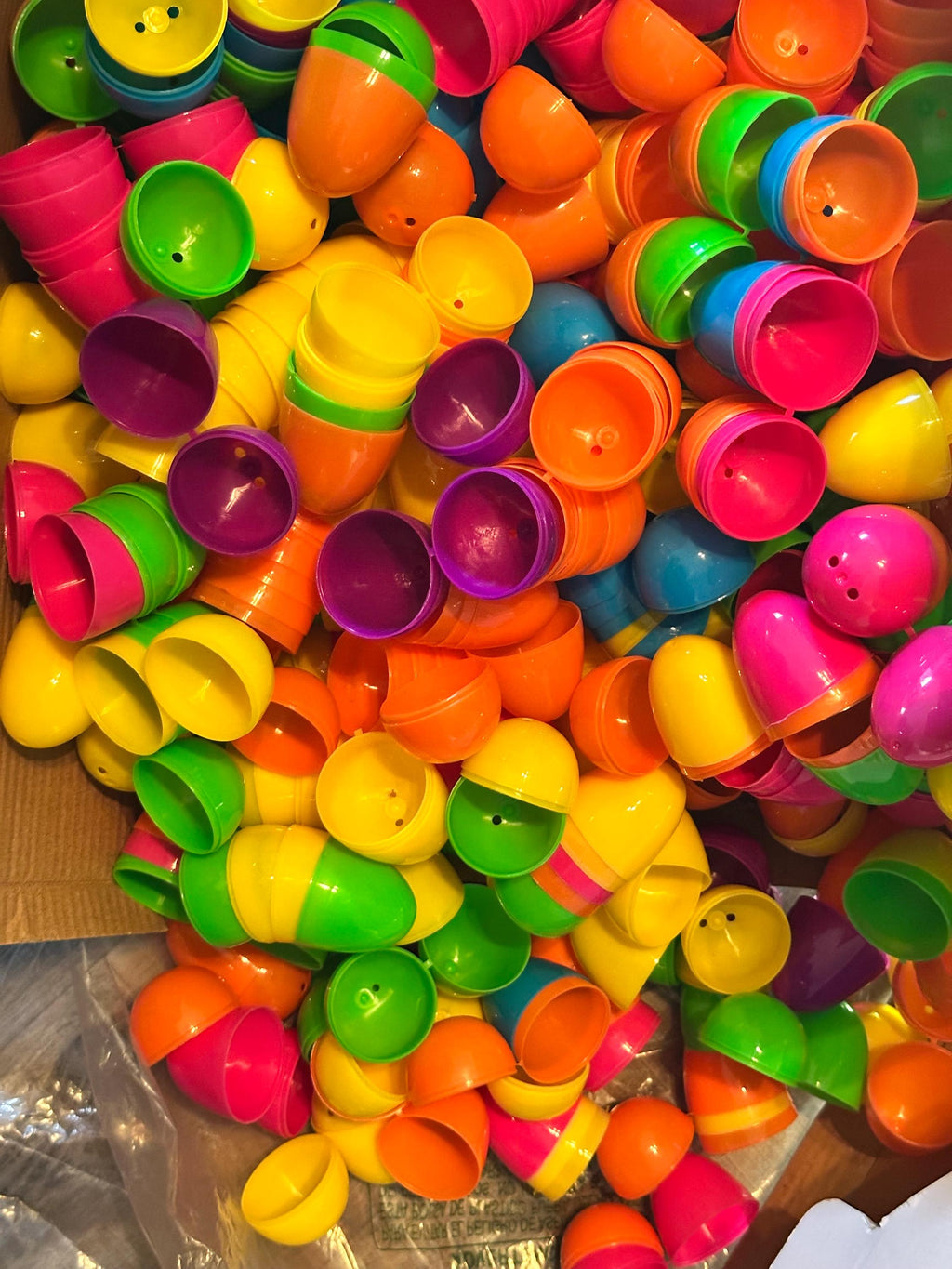 500 Plastic Easter Eggs 2.3" Fillable Bulk Colorful Egg Hunt Party. Ship Fast!