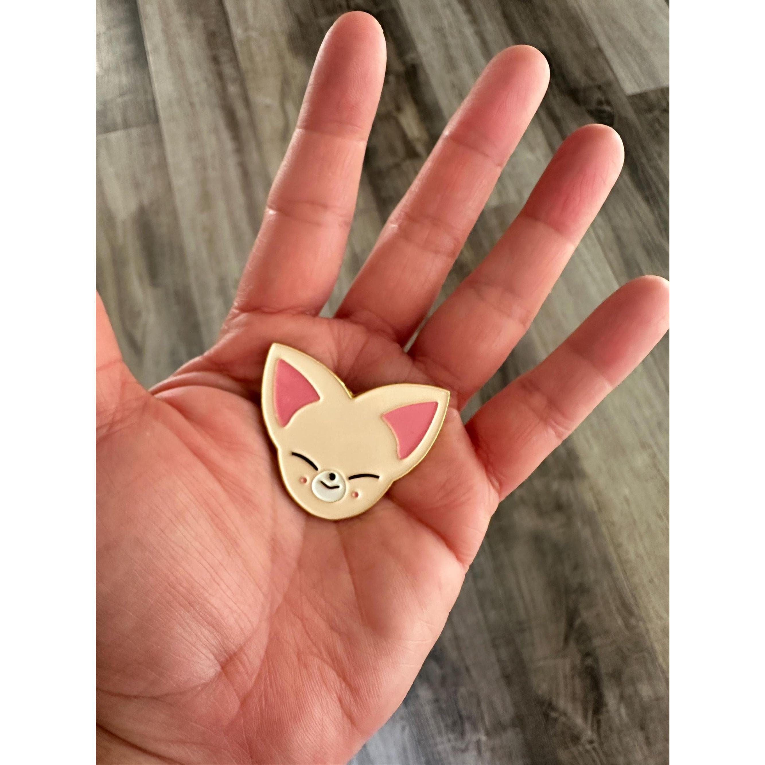 Fox Enamel Pin – Stray Kids Kpop Fan Gift. Ship Fast! | Little Joy Market