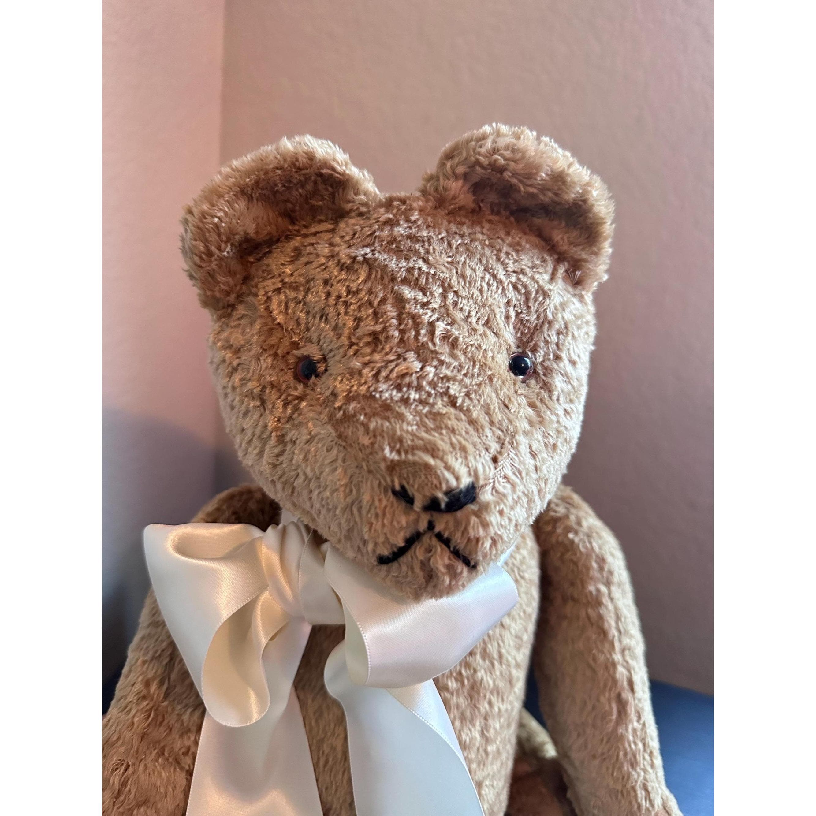 Vintage Teddy Bear Plush Toy Collectible Stuffed Animal. GUC