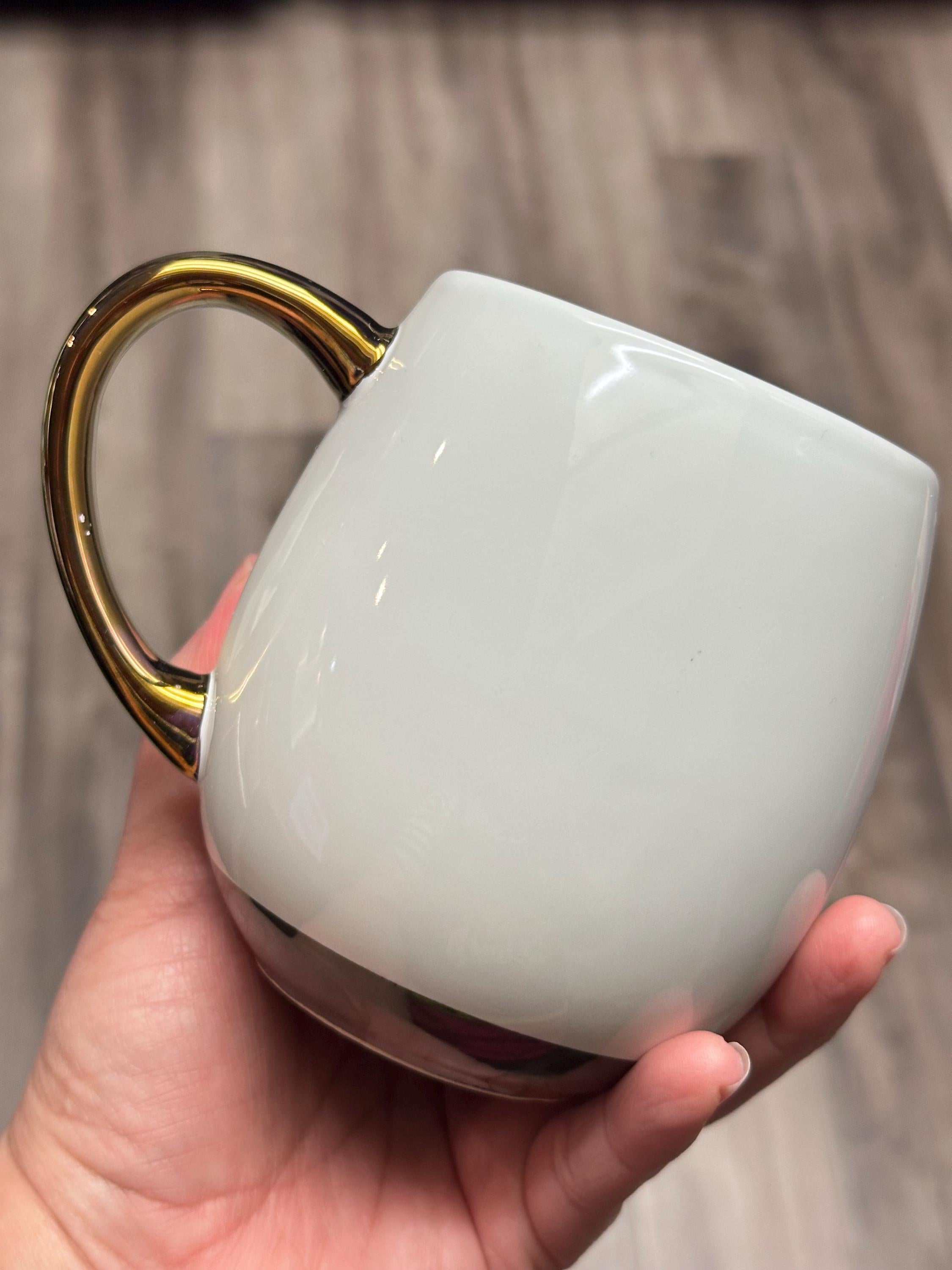 Jingle All The Way Holiday Mug White Gold Handle 14 oz Stoneware. Ship Fast!