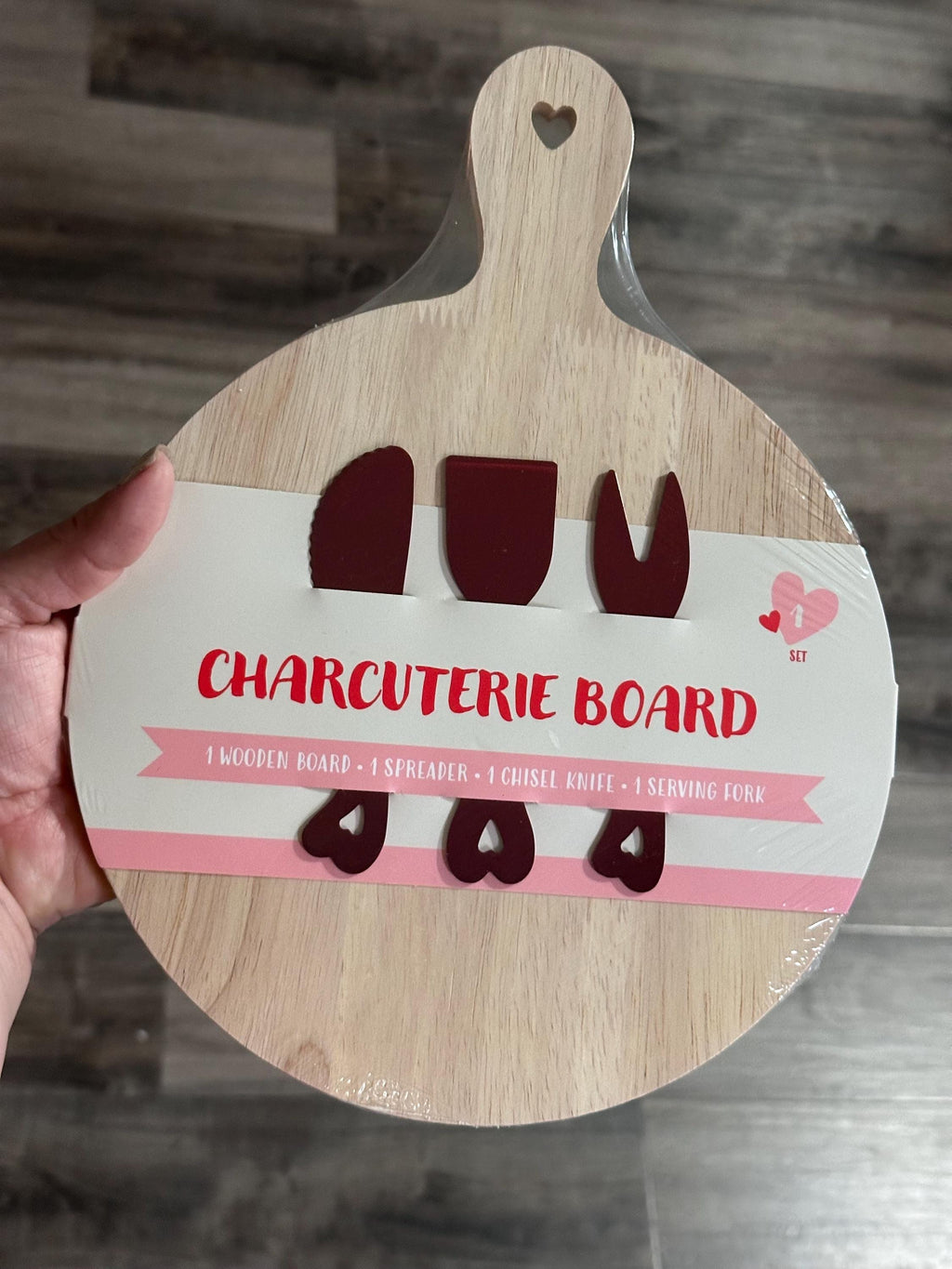 Valentine’s Heart Charcuterie Board – Small, New. Ship Fast!