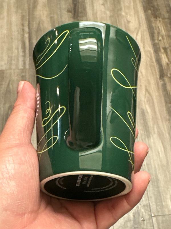 Starbucks Green Swirl Tree Holiday Mug 10oz Coffee Cup 2020 New. Ship fast!