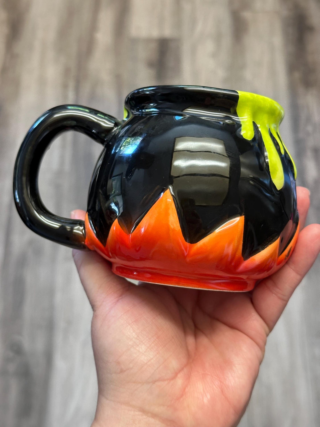 Halloween Earthenware Figural Potion Cauldron Mug – 15.7 oz, New. Ship Fast!